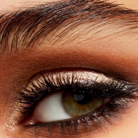 โญ๏ธ KISS OF KLIMT a MAC DAZZLESHADOW EXT SHADOW. **NEW: 50% OFF RETAIL. LMTD Qty! - Picture 4 of 9